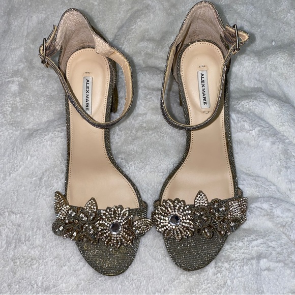 Alex Marie Shoes Alex Marie Harlean Block Heels 3d Flower